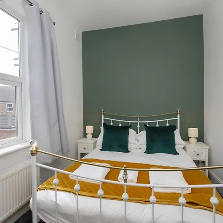 Holiday home Falklands Street Centre House-free Parking York