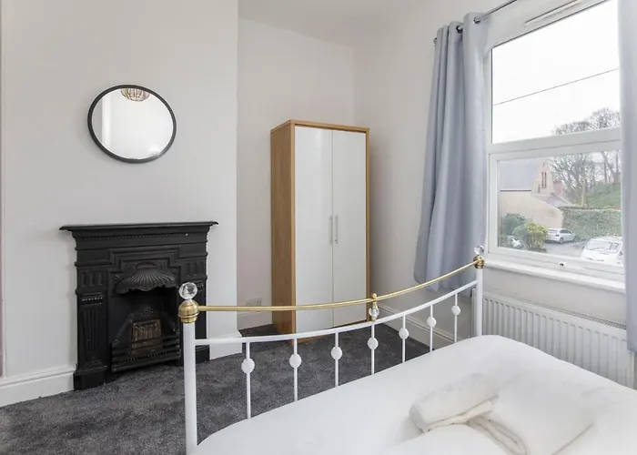 Holiday home Falklands Street Centre House-free Parking